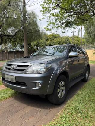 TOYOTA HILUX SW4 3.0 SRV 4X4 16V TURBO INTERCOOLER DIESEL 4P AUTOMÁTICO