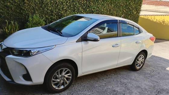 TOYOTA YARIS 1.5 16V FLEX SEDAN XS CONNECT MULTIDRIVE