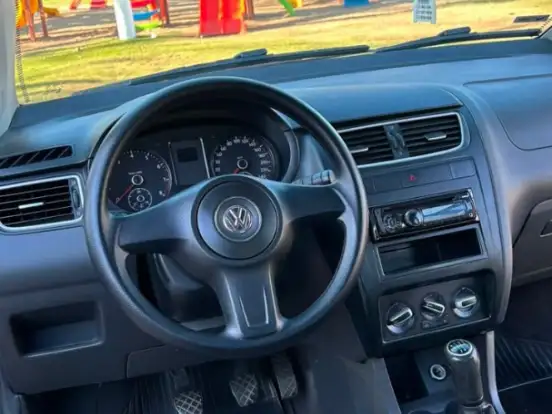 VOLKSWAGEN-FOX-1.6 MI 8V FLEX 4P MANUAL VOLKSWAGEN-FOX-2012