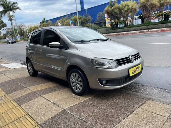 VOLKSWAGEN FOX 1.6 MI 8V FLEX 4P MANUAL