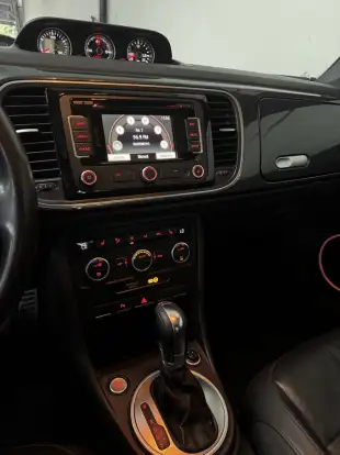 VOLKSWAGEN-FUSCA-2014
