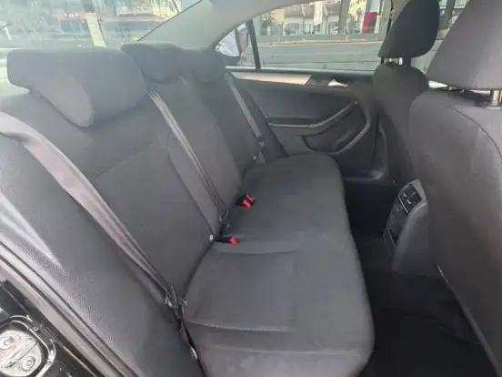 VOLKSWAGEN-JETTA-1.4 16V TSI TRENDLINE GASOLINA 4P TIPTRONIC VOLKSWAGEN-JETTA-2016