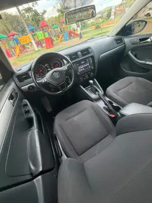 VOLKSWAGEN-JETTA-1.4 16V TSI TRENDLINE GASOLINA 4P TIPTRONIC VOLKSWAGEN-JETTA-2016