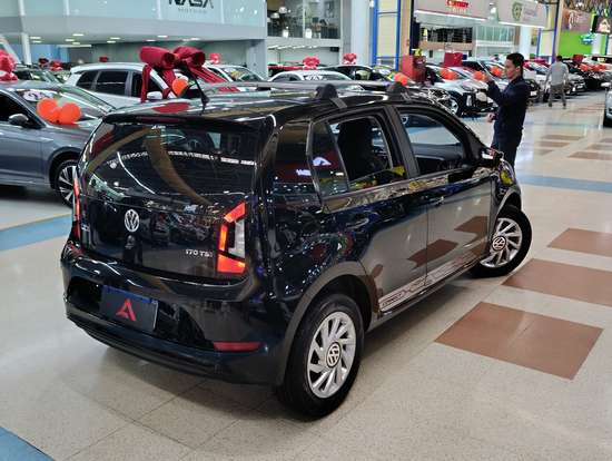 VOLKSWAGEN-UP-2019