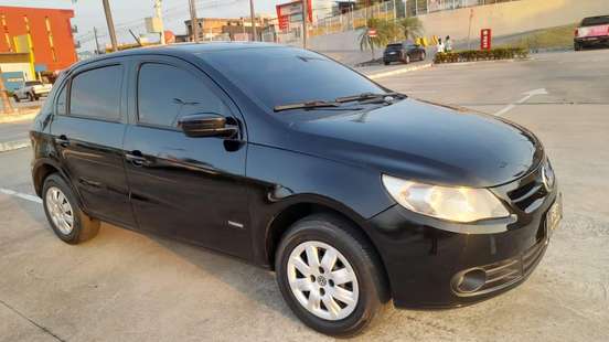 VOLKSWAGEN-GOL-2010