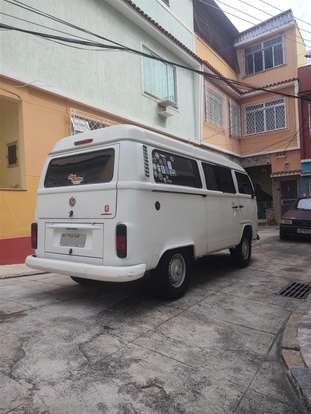 VOLKSWAGEN-KOMBI-2009