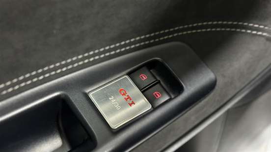 VOLKSWAGEN-POLO-2006