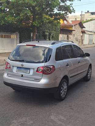 VOLKSWAGEN-SPACEFOX-2009