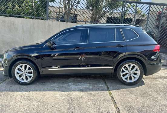 VOLKSWAGEN-TIGUAN-2019