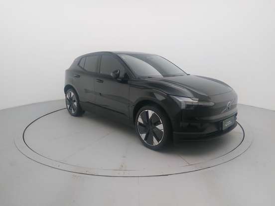 VOLVO-EX30-2024