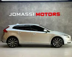 VOLVO V40 2.0 T4 MOMENTUM GASOLINA 4P AUTOMÁTICO VOLVO V40 2.0 T4 MOMENTUM GASOLINA 4P AUTOMÁTICO