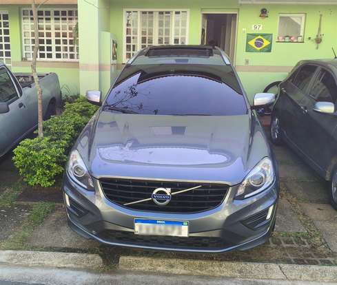 VOLVO-XC60-2016