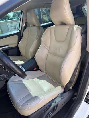 VOLVO-XC60-2.4 D5 MOMENTUM DIESEL AWD 4P AUTOMÁTICO VOLVO-XC60-2017