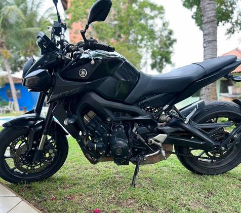 YAMAHA MT-09 
