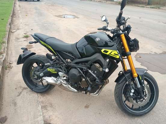 YAMAHA-MT-09-2024