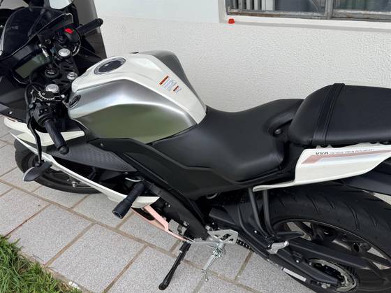 YAMAHA YZF R15 