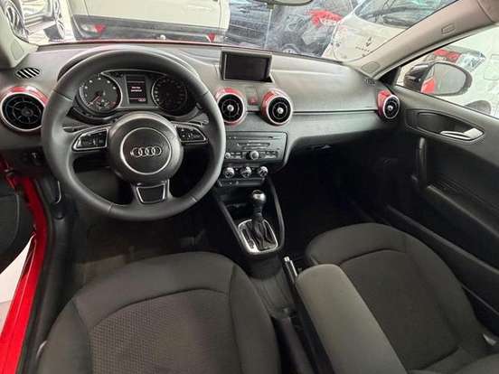 AUDI-A1-1.4 TFSI ATTRACTION 16V 122CV GASOLINA 2P AUTOMÁTICO AUDI-A1-2011