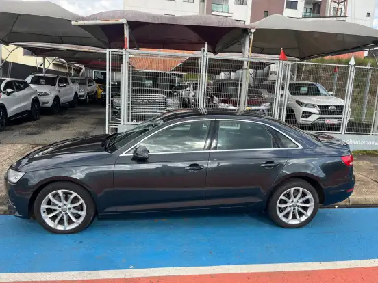 AUDI-A4-2018