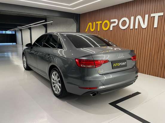 AUDI-A4-2.0 TFSI ATTRACTION GASOLINA 4P S TRONIC AUDI-A4-2017