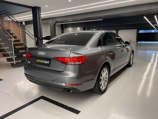 AUDI-A4-2.0 TFSI ATTRACTION GASOLINA 4P S TRONIC AUDI-A4-2017