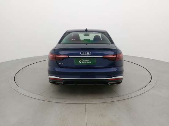 AUDI-A4-2022