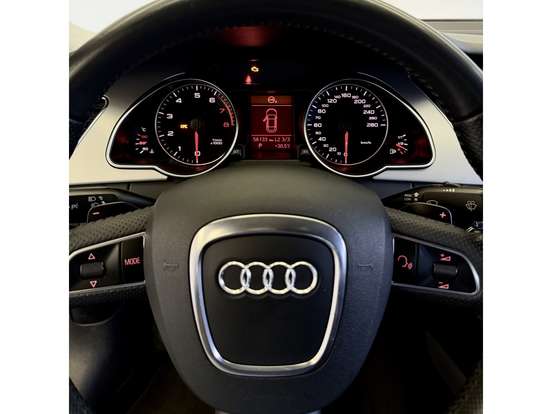 AUDI-A5-2011