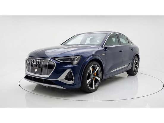 AUDI-E-TRON-2022