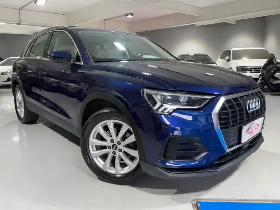 AUDI-Q3-2021