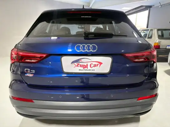 AUDI-Q3-2021