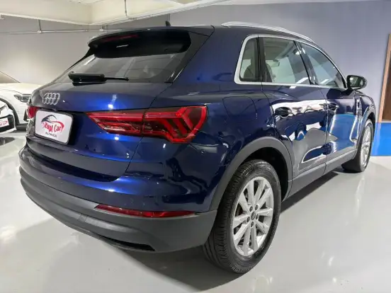 AUDI-Q3-2021