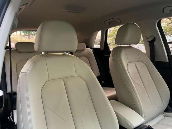 AUDI-Q3-2020