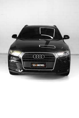 AUDI-Q3-2018