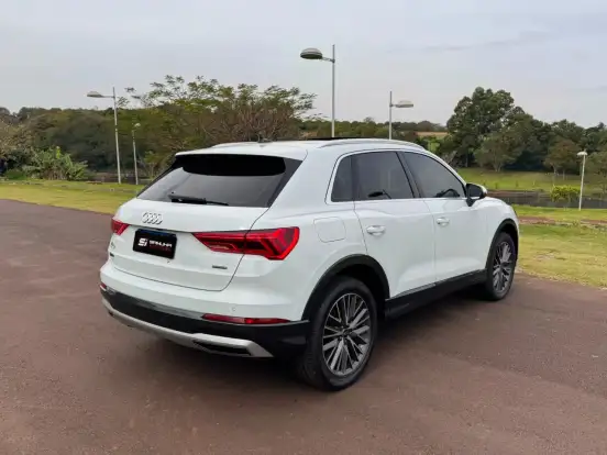 AUDI-Q3-2.0 40 TFSI GASOLINA PERFORMANCE QUATTRO TIPTRONIC AUDI-Q3-2023