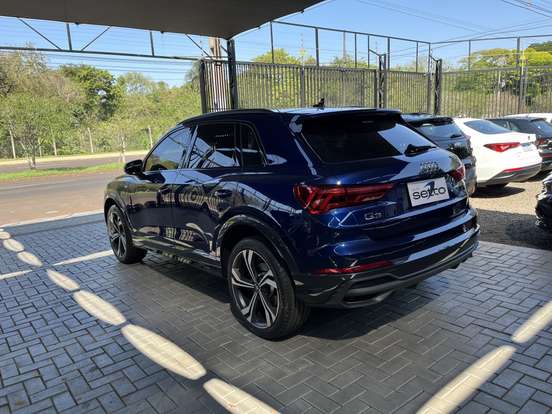 AUDI-Q3-2.0 40 TFSI GASOLINA PERFORMANCE BLACK QUATTRO TIPTRONIC AUDI-Q3-2023