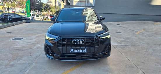 AUDI-Q3-2024