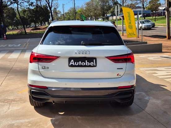 AUDI-Q3-2.0 40 TFSI GASOLINA PERFORMANCE BLACK QUATTRO TIPTRONIC AUDI-Q3-2024