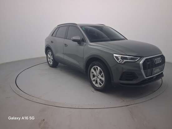 AUDI-Q3-2024