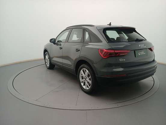 AUDI-Q3-2024