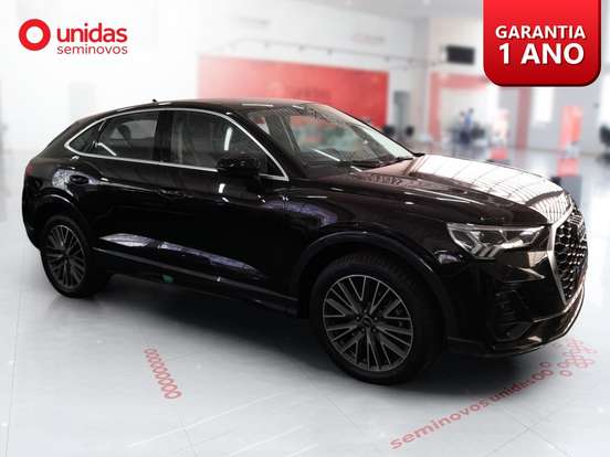 AUDI-Q3-2023