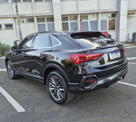 AUDI-Q3-2023