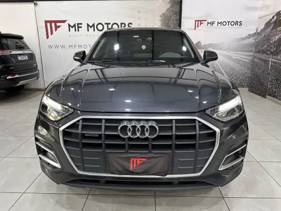 AUDI-Q5-2022