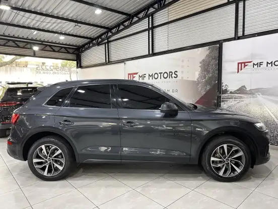 AUDI-Q5-2022