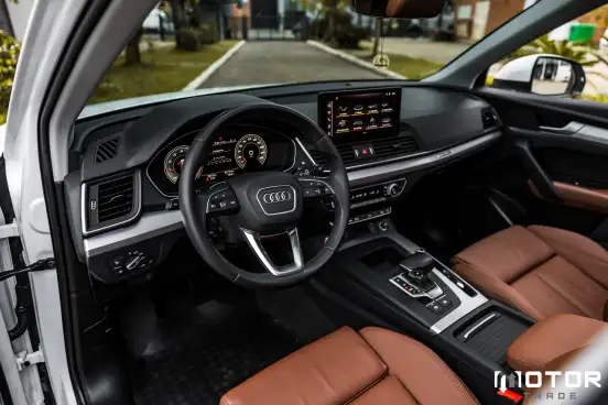 AUDI-Q5-2022