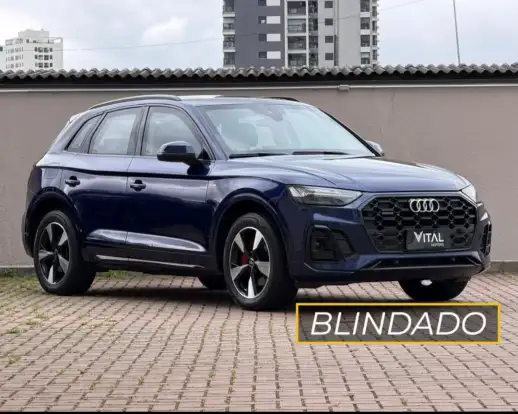 AUDI-Q5-2022