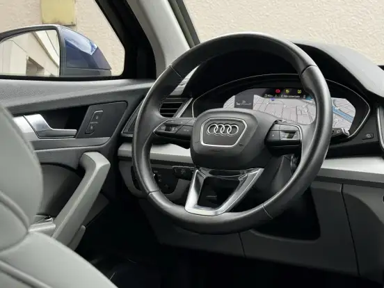 AUDI-Q5-2022