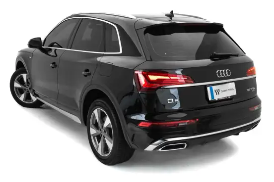 AUDI-Q5-2023