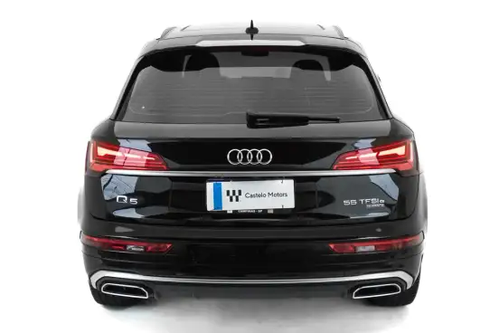 AUDI-Q5-2023