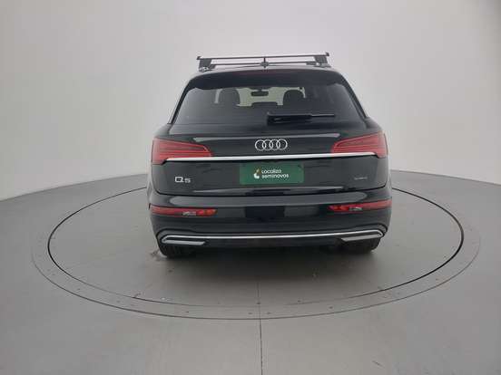 AUDI-Q5-2024
