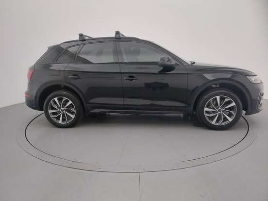 AUDI-Q5-2024