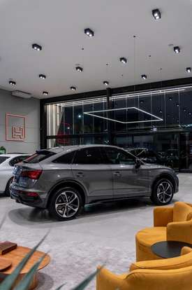 AUDI-Q5-2024
